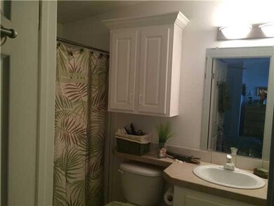 Master Bath/Spa.