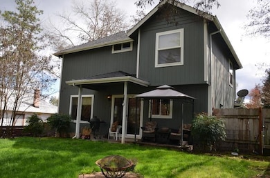 402 NW Pleasant View Dr, Grants Pass, OR 97526 - photo 3