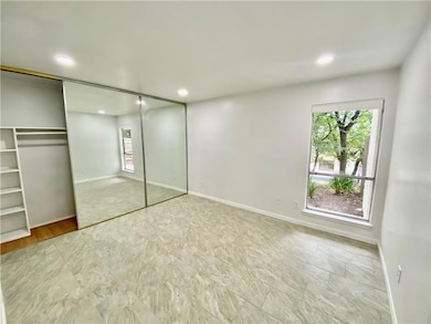 6910 Hart Ln unit 403, Austin, TX 78731 - photo 4