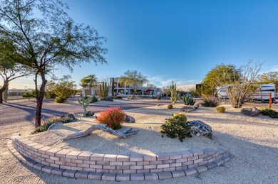 004_Desert Landscape Front View