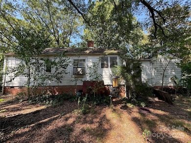 2412 Beacon St, Charlotte, NC 28205 - photo 2