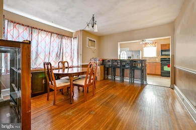 812 N Evans St, Pottstown, PA 19464 - photo 4