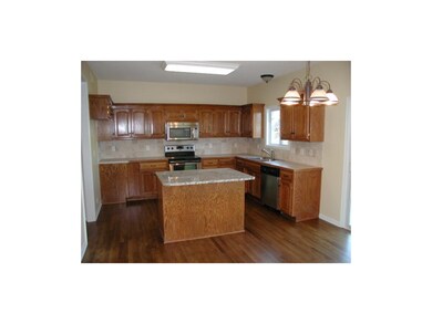 Huge kitchen with lots of cabinets!