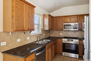 2607 Diamondback Trail, New Braunfels, TX 78130 - photo 6