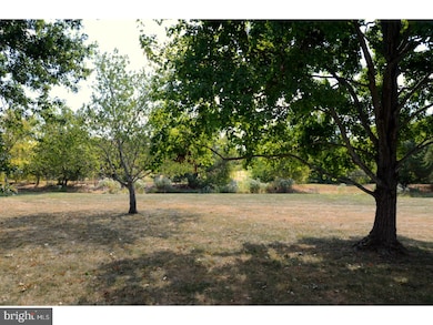 153 Kilburn Dr, Cherry Hill, NJ 08003 - photo 2