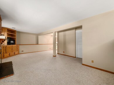 83 Foxcroft Rd, Naperville, IL 60565 - photo 7