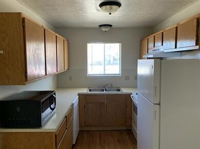 1221 April Bloom unit A, College Station, TX 77840 - photo 3