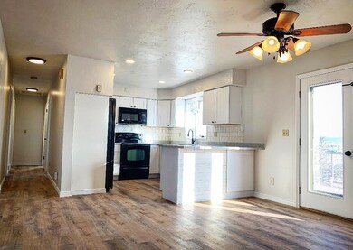 Kitchen/Dining Area