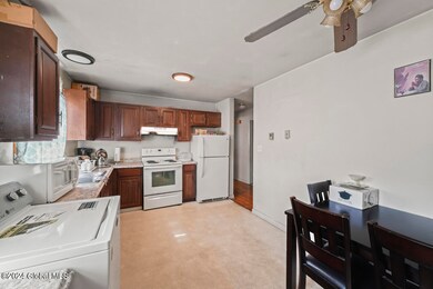 57 Twiller St, Albany, NY 12209 - photo 6