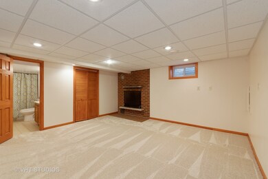 407 Woodland Hills Rd, Batavia, IL 60510 - photo 4