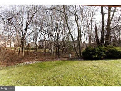 2106 Yorktown S, Norristown, PA 19403 - photo 2