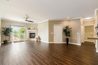 L 2245 Riverside Dr.018
