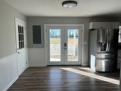 555 Beeny Ln, Manitou, KY 42436 - photo 3