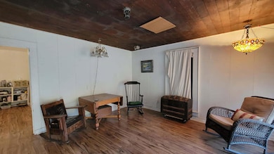 126 S Nelson Ave, Mitchell, OR 97750 - photo 4