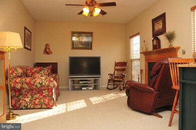 5755 Fincastle Dr, Manassas, VA 20112 - photo 5