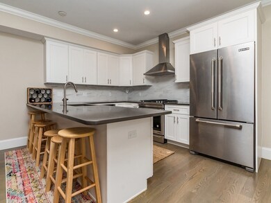 205 W 8th St unit 2, Boston, MA 02127 - photo 2