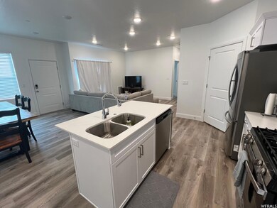 1797924_03f17b62dd994ad2f79187c207043b04