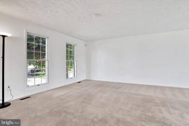 6229 Derby Dr, Frederick, MD 21703 - photo 4