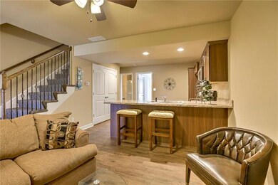 232 N Washington St, Raymore, MO 64083 - photo 6