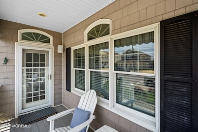 05-Front Porch