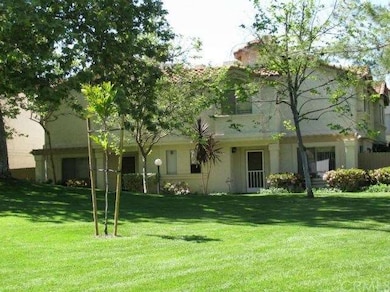 Luscious green belt landscaping throughout Cimarro