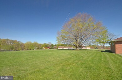 4401 Cherry Tree Ln, Sykesville, MD 21784 - photo 6