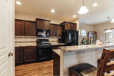 20285 Knightsbridge Place, Bend, OR 97702 - photo 6