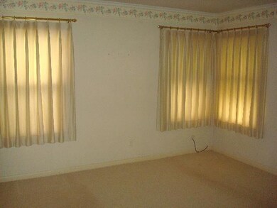 2201 W Elm Ave, Enid, OK 73703 - photo 3