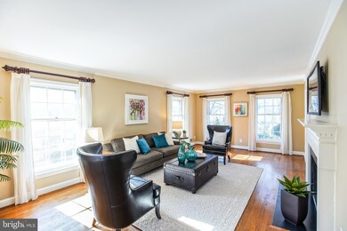 11101 Ardwick Dr, Rockville, MD 20852 - photo 3