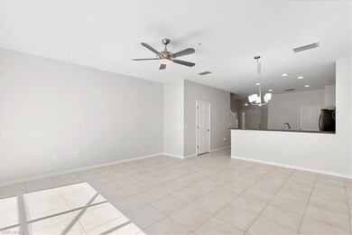 839 Hampton Cir unit 149, Naples, FL 34105 - photo 7