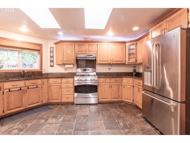 2610 Park Forest Dr, Eugene, OR 97405 - photo 5