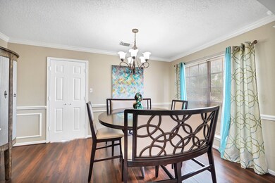 25623 Oakridge Forest Ln, Spring, TX 77386 - photo 2