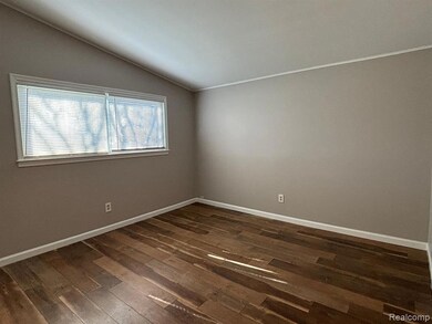 1333 E George Ave, Hazel Park, MI 48030 - photo 7