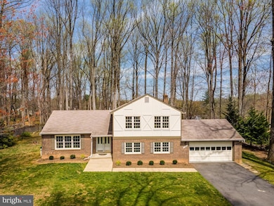 17605 Cashell Rd, Rockville, MD 20853 - photo 3