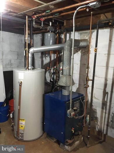 92 N Columbia St, Woodbury, NJ 08096 - photo 4