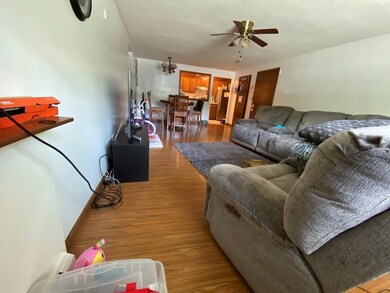 10 Hallmark Gardens unit 4, Burlington, MA 01803 - photo 6