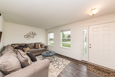 127 Windstone Dr, North Aurora, IL 60542 - photo 4