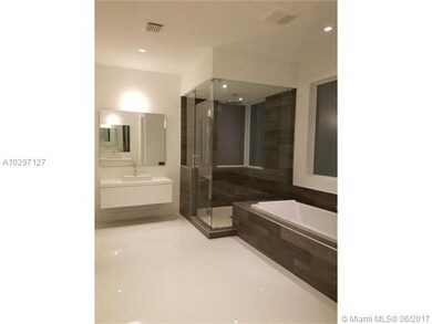 6840 NW 106th Ave, Doral, FL 33178 - photo 5
