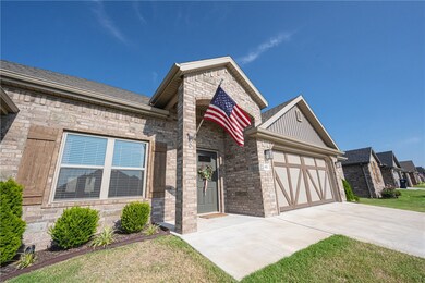631 Captain Hopkins St, Prairie Grove, AR 72753 - photo 2