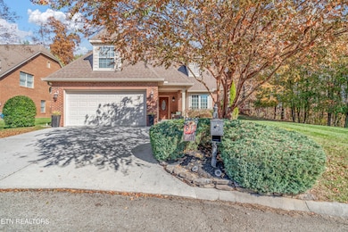 2558 Maple Branch Ln, Knoxville, TN 37912 - photo 4