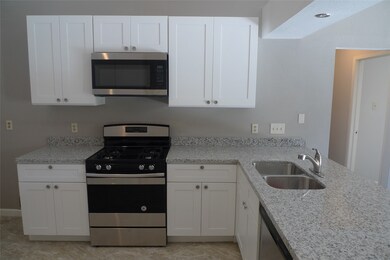 4721 Redbud Dr, Rosenberg, TX 77471 - photo 6