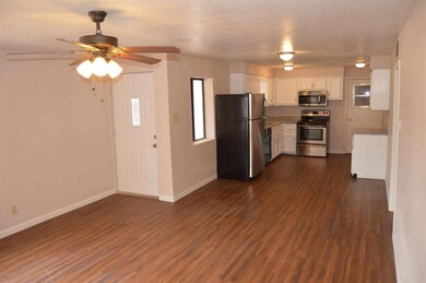 1813 E Cypress St, Phoenix, AZ 85006 - photo 4