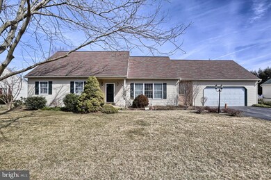 45 Magnolia Dr, Leola, PA 17540 - photo 3