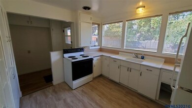 1145 9th Ave SW, Albany, OR 97321 - photo 4