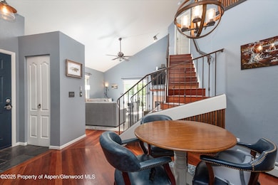 06-7203ElkLn_250911008_1