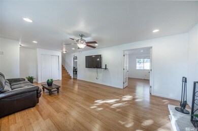 2201 Denevi Dr, Sparks, NV 89434 - photo 3