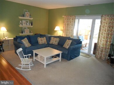 107 Pear Tree Ln, Franklin Park, NJ 08823 - photo 4