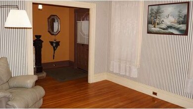 370 Broadway, Malden, MA 02148 - photo 4