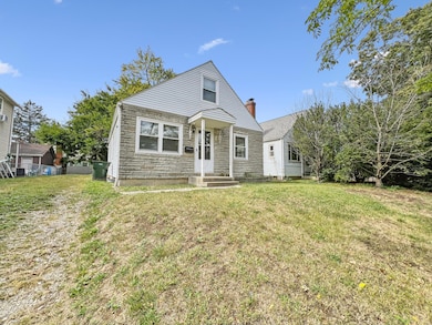 611 Whitethorne Ave, Columbus, OH 43223 - photo 3