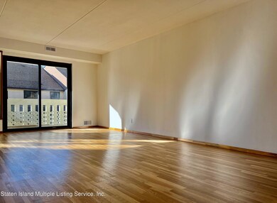 Elmwood Park Condominium II unit 2KK, Staten Island, NY 10314 - photo 3